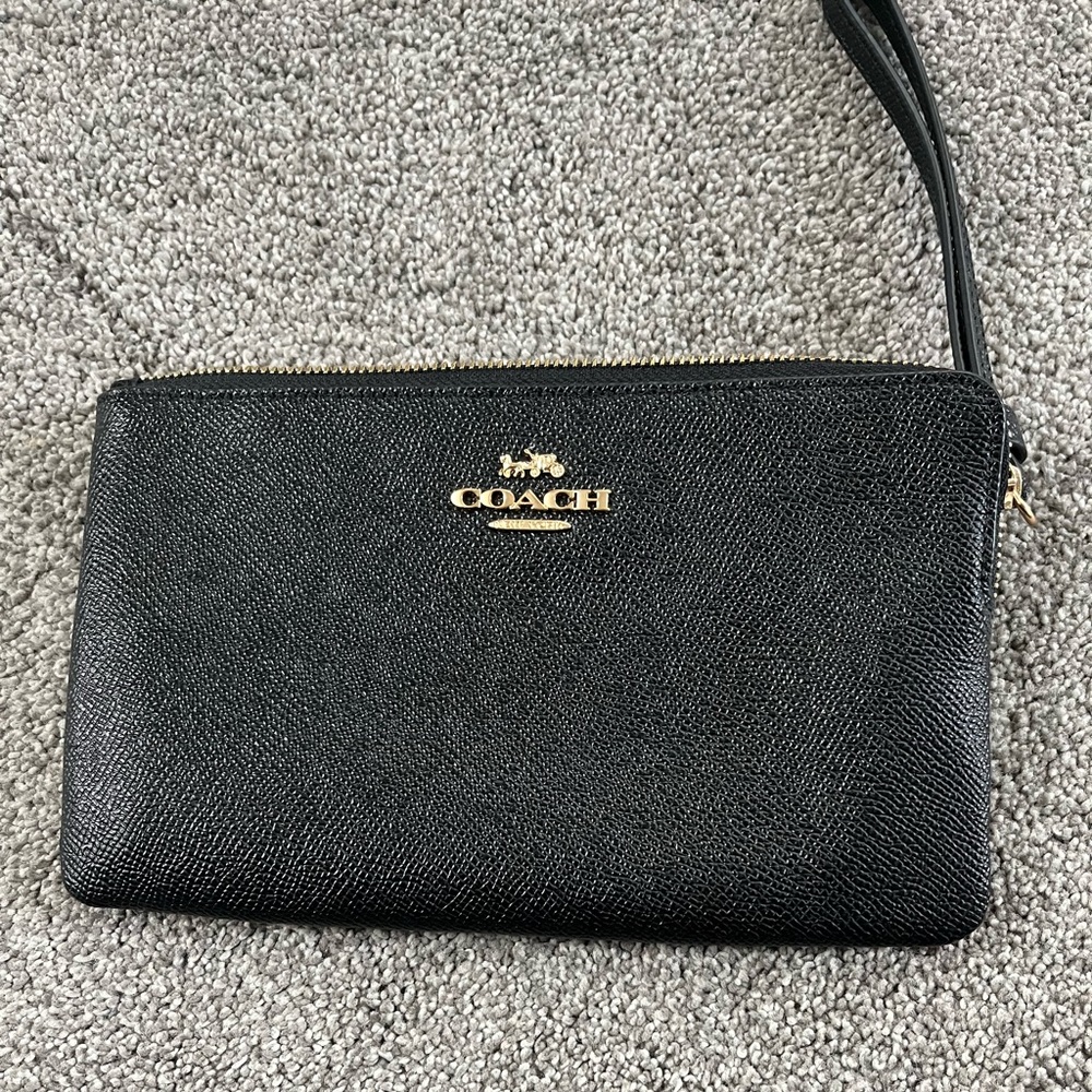 New without tags black Coach wristlet